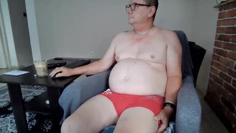 Snapshot of komputer123456789 chatting on 08.04.26 Bogdan online show from 08.04.26