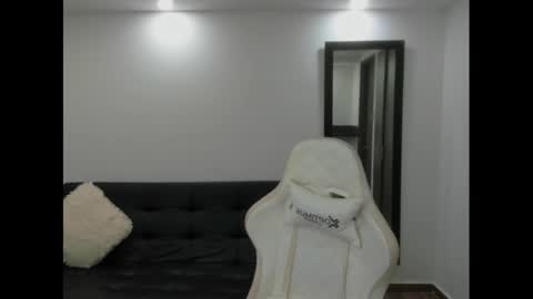 Julieta online show from 12.24.24