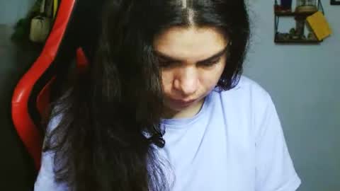 Snapshot of koranikky08 chatting on 01.04.25 Karoll online show from 01.04.25