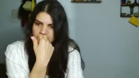 Snapshot of koranikky08 chatting on 02.04.25 Karoll online show from 02.04.25