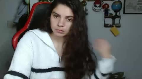 Snapshot of koranikky08 chatting on 03.01.25 Karoll online show from 03.01.25