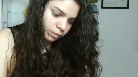 Snapshot of koranikky08 chatting on 10.30.25 Karoll online show from 10.30.25