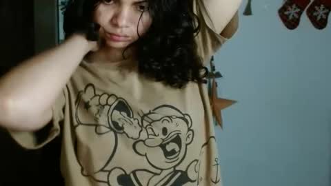 Snapshot of koranikky08 chatting on 12.16.25 Karoll online show from 12.16.25