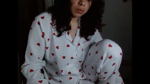 Snapshot of koranikky08 chatting on 12.18.25 Karoll online show from 12.18.25