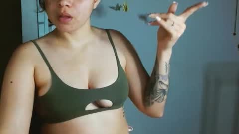 Snapshot of koranikky08 chatting on 01.06.26 Karoll online show from 01.06.26