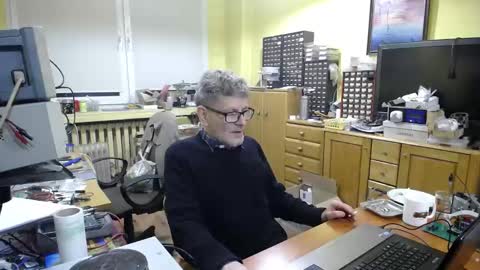 Snapshot of korek24hot chatting on 12.17.24 Korek online show from 12.17.24