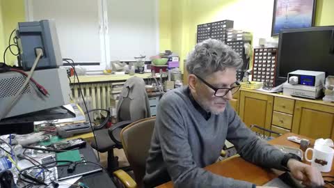 Snapshot of korek24hot chatting on 12.20.24 Korek online show from 12.20.24