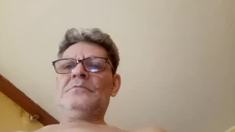 Snapshot of korek24hot chatting on 03.12.25 Korek online show from 03.12.25