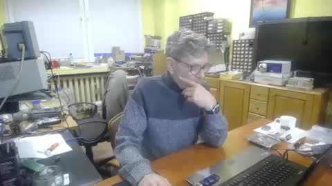 Snapshot of korek24hot chatting on 11.26.25 Korek online show from 11.26.25