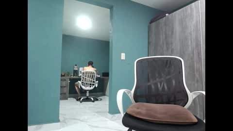 Snapshot of koto420 chatting on 02.27.25 Koto Bombon online show from 02.27.25