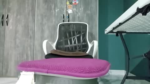 Snapshot of koto420 chatting on 01.05.26 Koto Bombon online show from 01.05.26