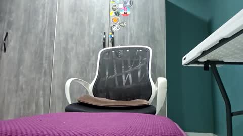 Snapshot of koto420 chatting on 01.06.26 Koto Bombon online show from 01.06.26