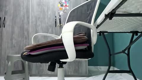 Koto Bombon online show from 04.20.26