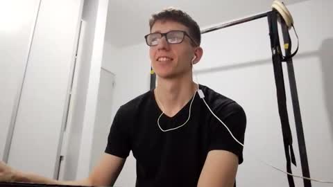 Facu online show from 12.16.25