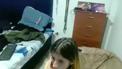 kratos_and_afrodita online show from 10.15.25