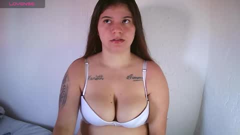 krissone online show from 02.05.26