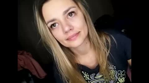 Snapshot of krisssexi chatting on 12.17.24 KrissSexi online show from 12.17.24