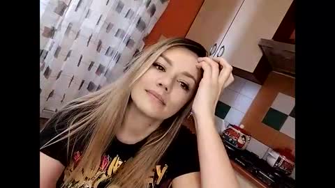 Snapshot of krisssexi chatting on 01.24.25 KrissSexi online show from 01.24.25