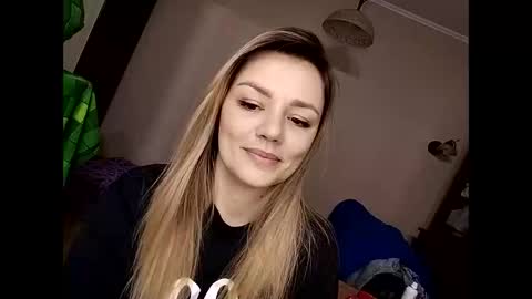 Snapshot of krisssexi chatting on 01.24.25 KrissSexi online show from 01.24.25