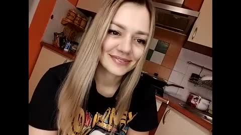 Snapshot of krisssexi chatting on 02.09.25 KrissSexi online show from 02.09.25