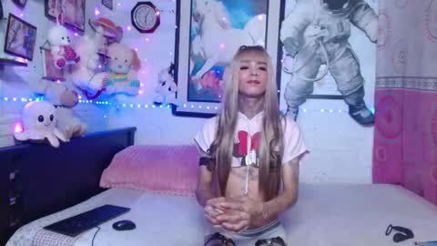 krisstal703358 online show from 02.14.26