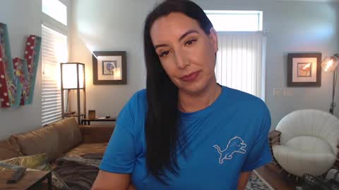 Krissy online show from 01.05.25