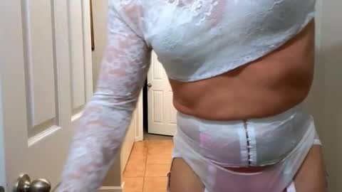 Kristal Mountain online show from 02.04.26