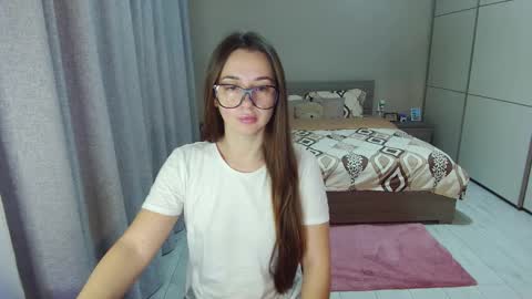 twitter    Annemarye 23 online show from 11.02.25