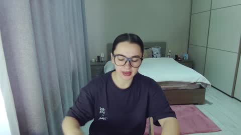 twitter    Annemarye 23 online show from 03.16.26