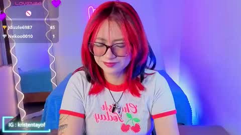 Snapshot of kristen_tay chatting on 09.21.25 kristen_tay online show from 09.21.25