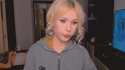 kristialsoopp online show from 12.20.25