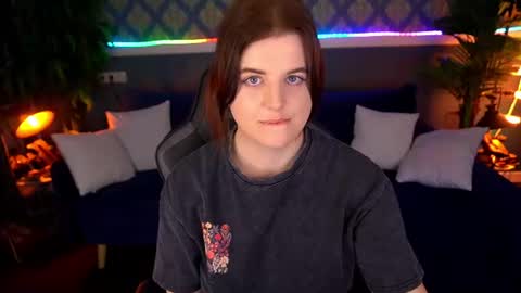 Snapshot of kristifoxy chatting on 06.27.26 kristifoxy online show from 06.27.26