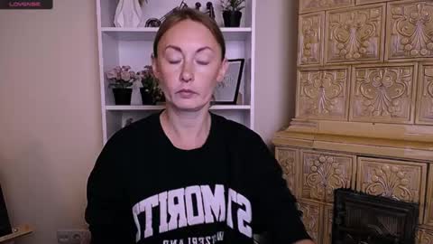 Kristi online show from 09.26.25