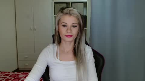 KristineAmore online show from 02.05.26