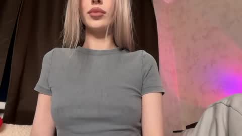 Snapshot of kristy_babe chatting on 04.20.26 Kristy and Alice online show from 04.20.26