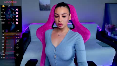 Snapshot of kristy_dolly chatting on 01.06.26 kristy_dolly online show from 01.06.26