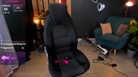 Monika online show from 02.06.25