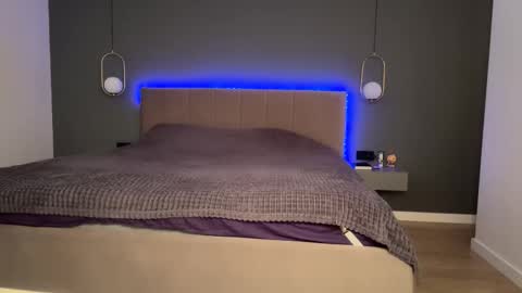 Kristi online show from 09.16.25