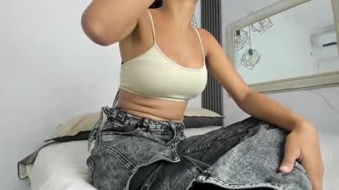 Snapshot of kristyl_paez chatting on 05.01.26 Cristina online show from 05.01.26