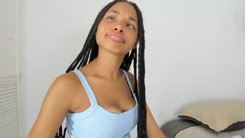 Snapshot of kristyl_paez chatting on 05.22.26 Cristina online show from 05.22.26