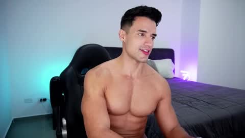 Snapshot of krops_ chatting on 02.08.25 KROPS online show from 02.08.25