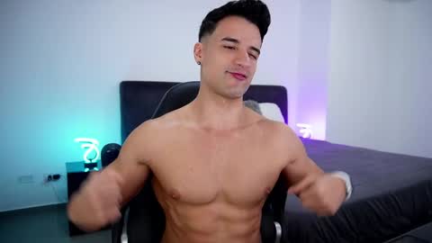 Snapshot of krops_ chatting on 03.07.25 KROPS online show from 03.07.25