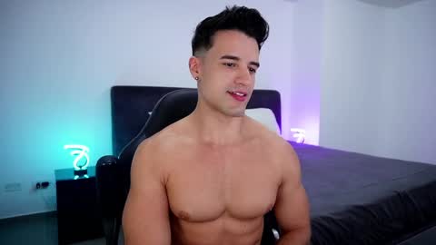 Snapshot of krops_ chatting on 03.10.25 KROPS online show from 03.10.25