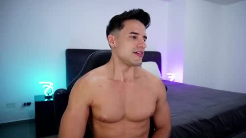 Snapshot of krops_ chatting on 03.10.25 KROPS online show from 03.10.25