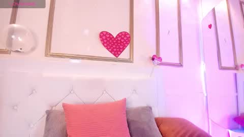 Kystal Taylor online show from 03.02.25