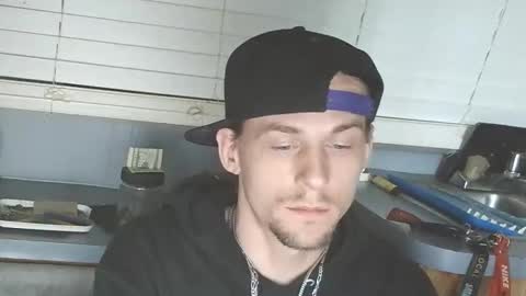 krytiar1992 online show from 11.22.25