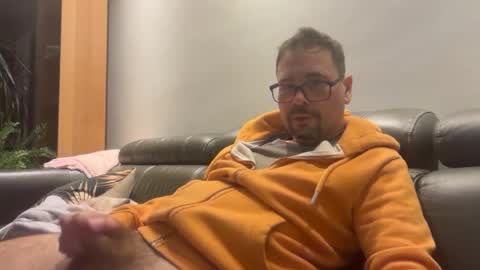Snapshot of krzysztof1977 chatting on 06.19.26 krzysztof1977 online show from 06.19.26