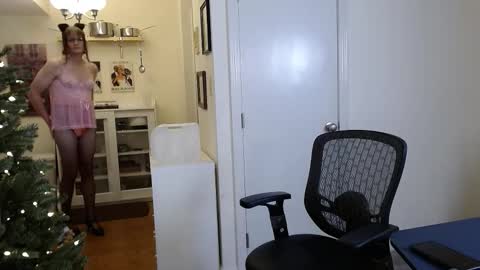 Cait online show from 12.17.25