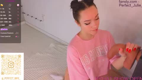  MY NAME IS JULIA  TO SEE MORE 18 CONTENT YOU CAN SUBSCRIBE TO  FANSLY -  online show from 02.24.25