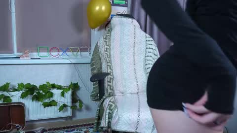 Ariya online show from 11.03.25